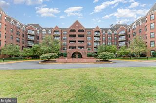 2100 LANGSTON BLVD #320, Arlington, VA 22201