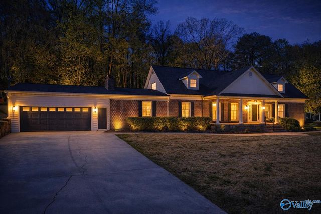 100 Norwood Drive, Rainbow City, AL 35906