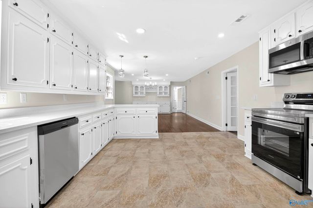 100 Norwood Drive, Rainbow City, AL 35906