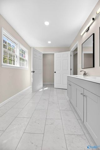 100 Norwood Drive, Rainbow City, AL 35906