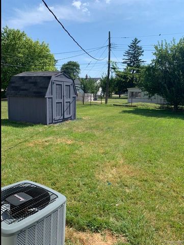 25380 Blair Street, Roseville, MI 48066