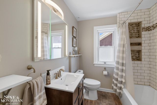 432 Calvin Avenue, Grosse Pointe, MI 48236