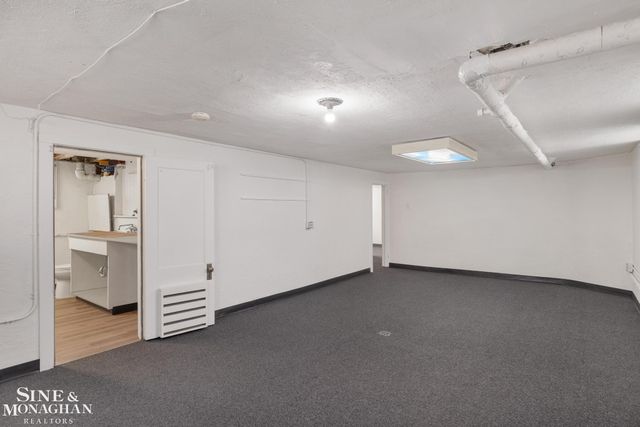 432 Calvin Avenue, Grosse Pointe, MI 48236