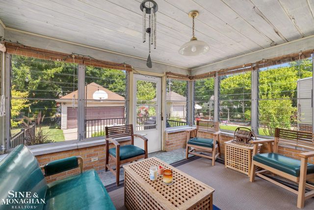 432 Calvin Avenue, Grosse Pointe, MI 48236