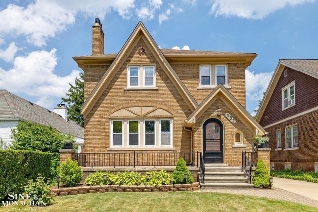 432 Calvin Avenue, Grosse Pointe, MI 48236
