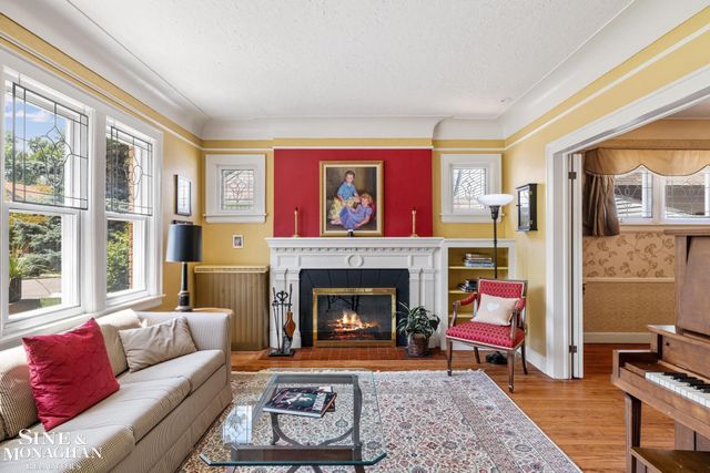 432 Calvin Avenue, Grosse Pointe, MI 48236