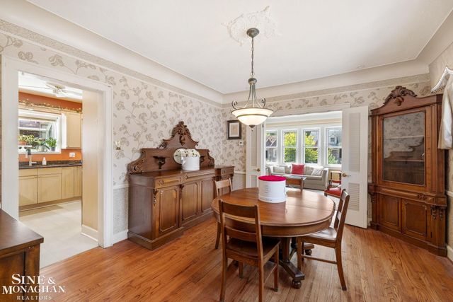 432 Calvin Avenue, Grosse Pointe, MI 48236