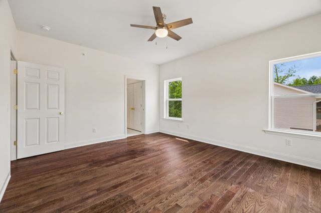 553 Skyview Dr, Ashland City, TN 37015