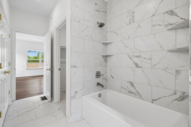 553 Skyview Dr, Ashland City, TN 37015