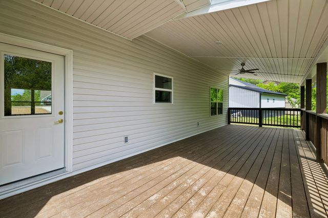 553 Skyview Dr, Ashland City, TN 37015