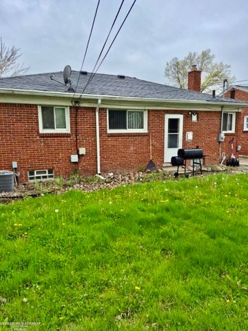 25064 Ronald Road, Roseville, MI 48066