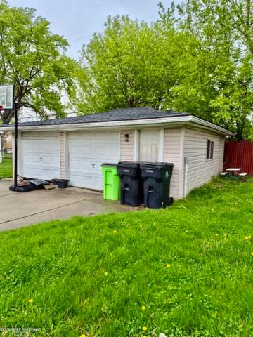 25064 Ronald Road, Roseville, MI 48066