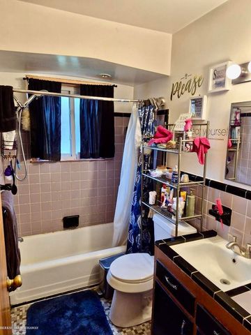 25064 Ronald Road, Roseville, MI 48066