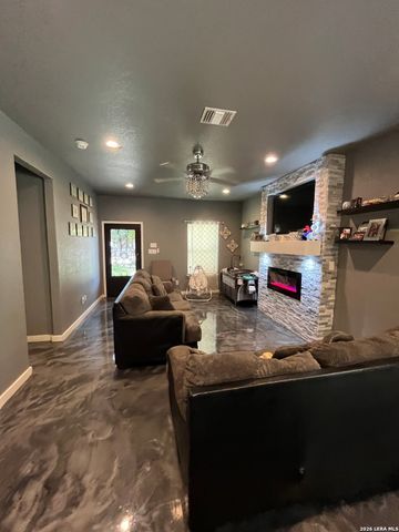 6443 ELMER BLVD, San Antonio, TX 78227