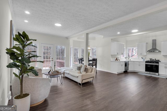 165 Heath Way, Fayetteville, GA 30214