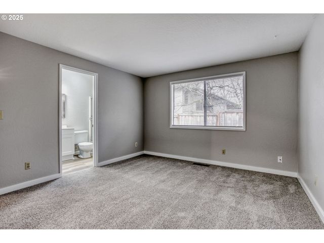 33 ORIOLE Ln, Lake Oswego, OR 97035