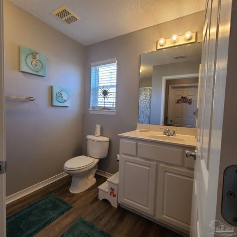 8436 Gulf Blvd, Navarre, FL 32566