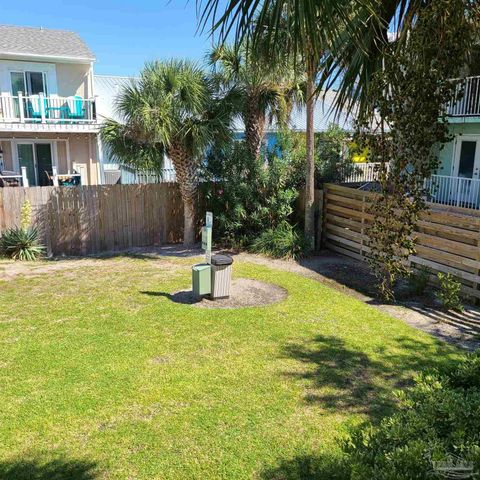 8436 Gulf Blvd, Navarre, FL 32566