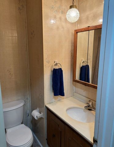 593 Bristol Lane, Elk Grove Village, IL 60007