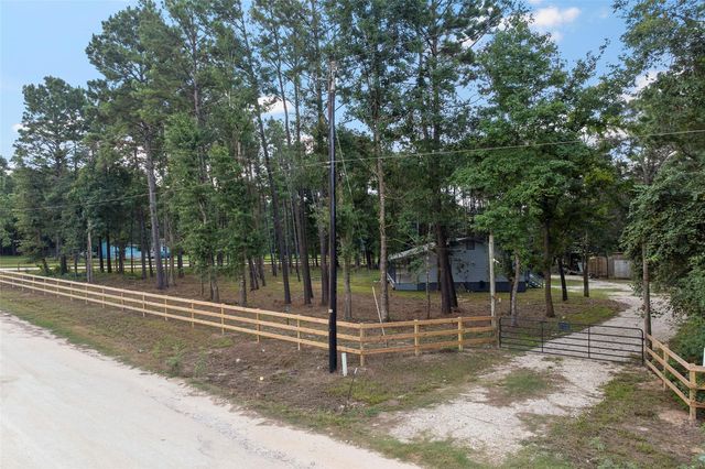 30 Libby Drive, Cleveland, TX 77328