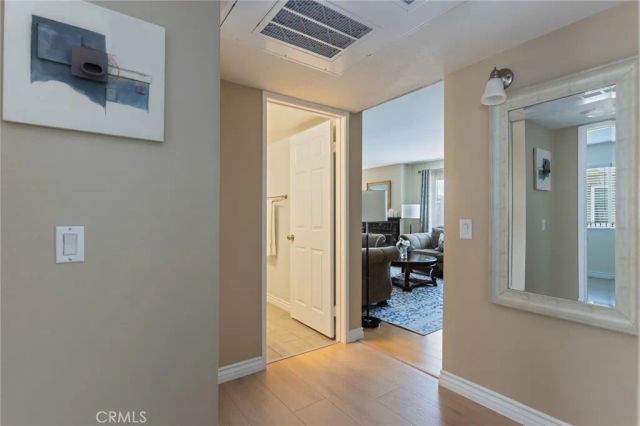 726 Elm Avenue 404, Long Beach, CA 90813