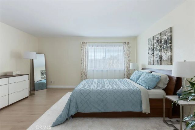 726 Elm Avenue 404, Long Beach, CA 90813