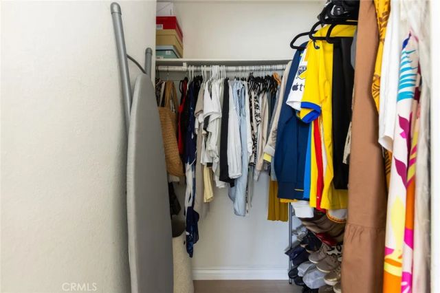 726 Elm Avenue 404, Long Beach, CA 90813