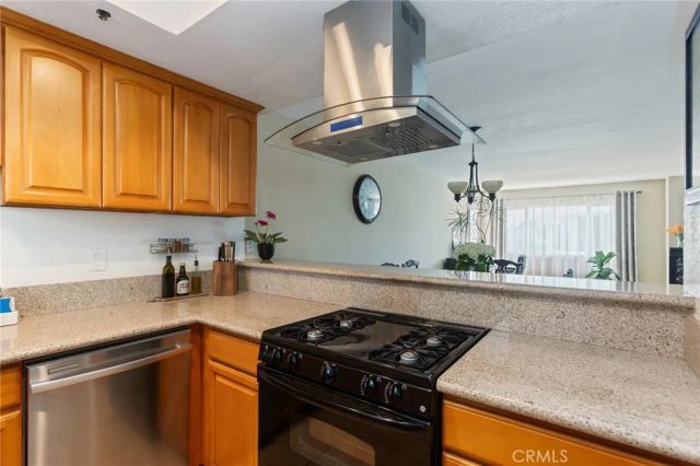726 Elm Avenue 404, Long Beach, CA 90813