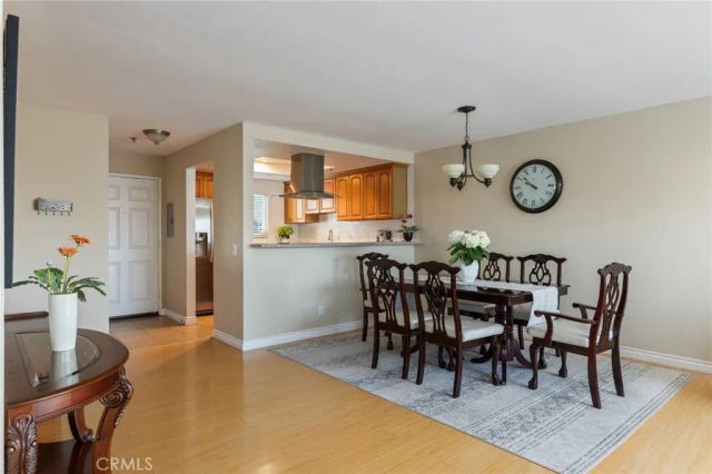 726 Elm Avenue 404, Long Beach, CA 90813