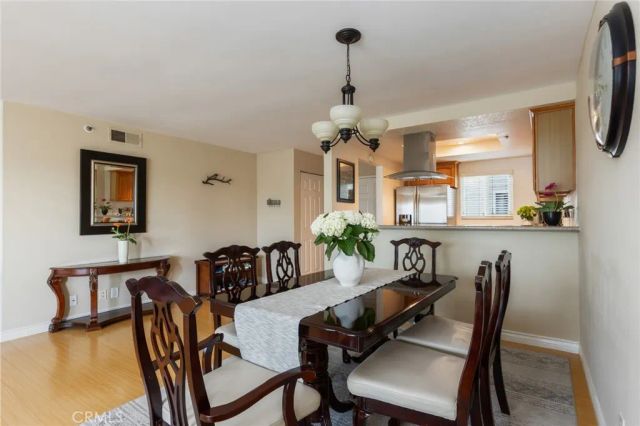 726 Elm Avenue 404, Long Beach, CA 90813