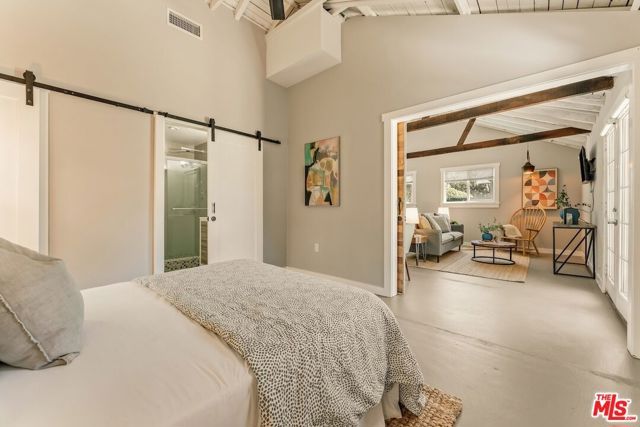 6607 De Longpre Avenue, Los Angeles, CA 90028