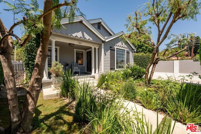 6607 De Longpre Avenue, Los Angeles, CA 90028