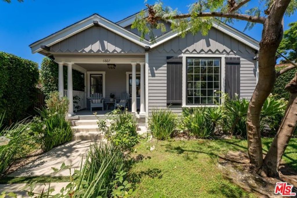 6607 De Longpre Avenue, Los Angeles, CA 90028