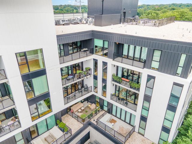 523 S West Street 402, Raleigh, NC 27601