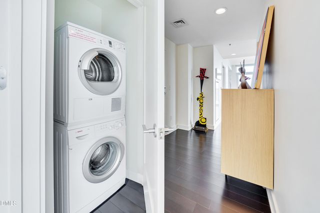 601 W Rosemary Street 514, Chapel Hill, NC 27516