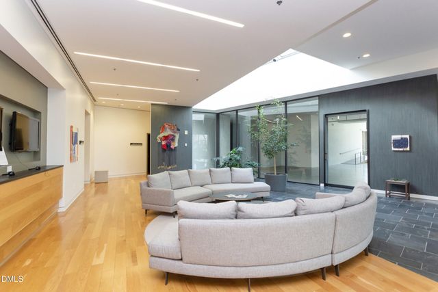 601 W Rosemary Street 514, Chapel Hill, NC 27516