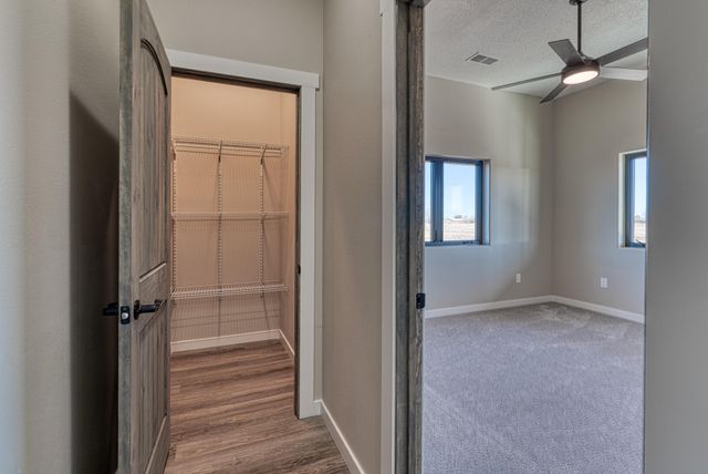 6 Lobo Drive, Moriarty, NM 87035