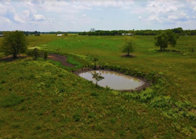 871 County Road 15190, Blossom, TX 75416