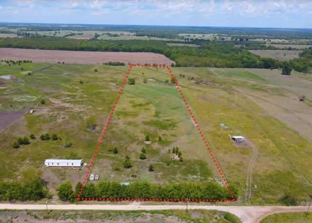 871 County Road 15190, Blossom, TX 75416