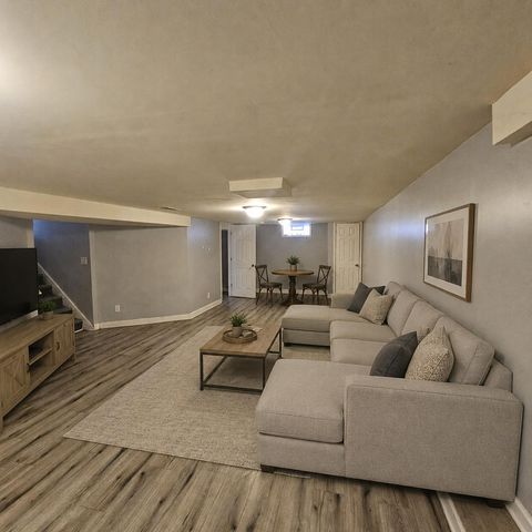 3617 Monroe Street, Lansing, IL 60438