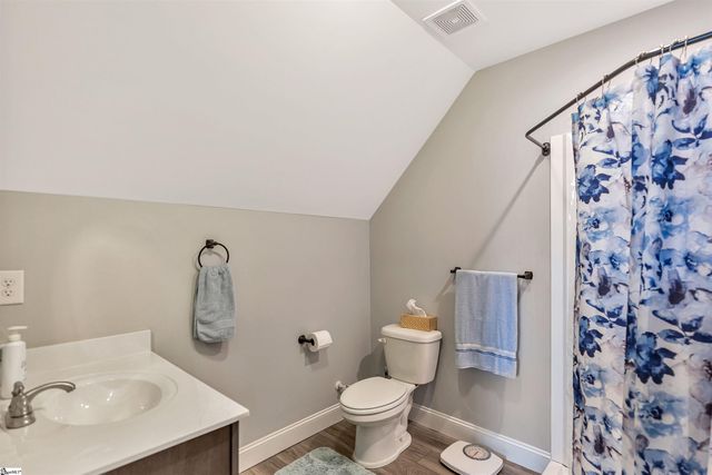 160 Inlet Pointe Drive, Anderson, SC 29625