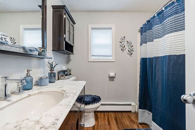 17 Juliette St, Andover, MA 01810