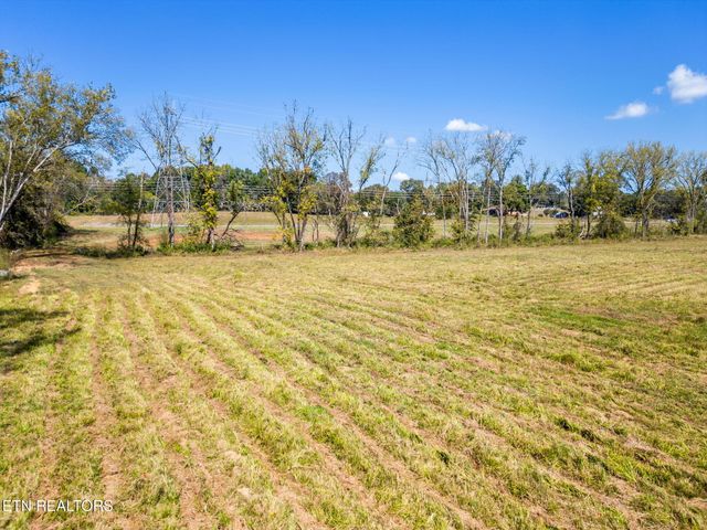 3151 W Lamar Alexander Pkwy, Friendsville, TN 37737