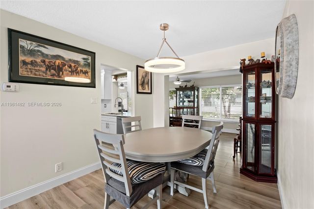 6945 NW 17th St, Margate, FL 33063