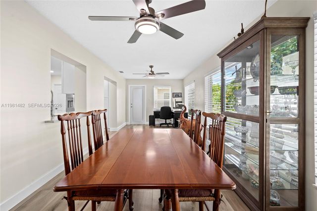 6945 NW 17th St, Margate, FL 33063