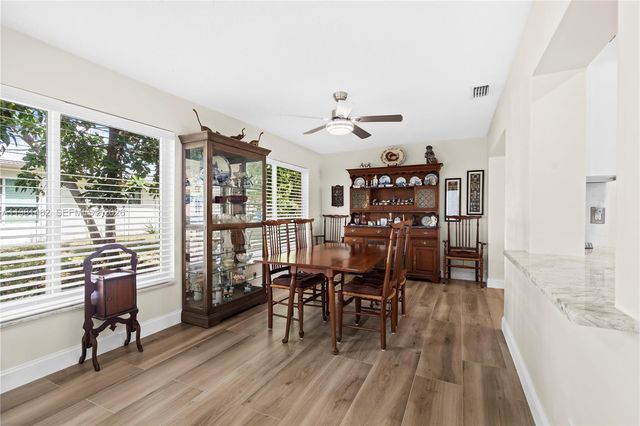 6945 NW 17th St, Margate, FL 33063