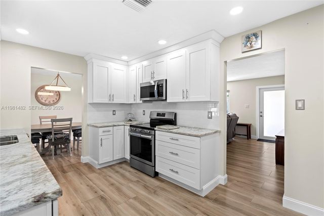 6945 NW 17th St, Margate, FL 33063