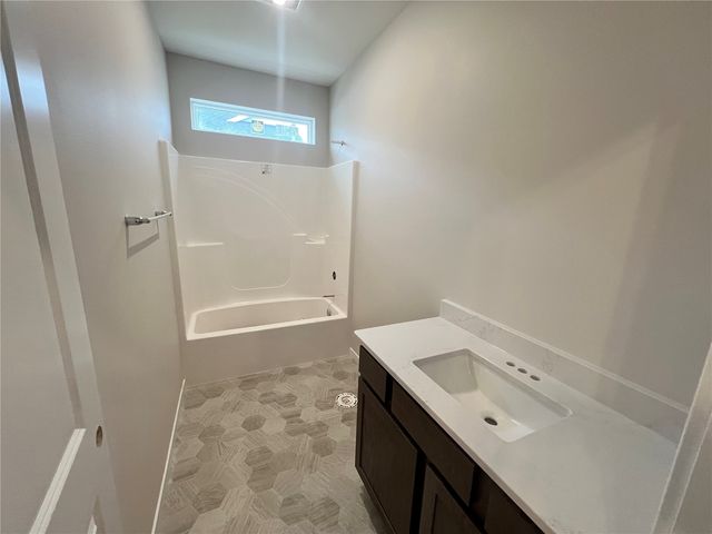 7226 Country Ridge Drive NW, Cedar Rapids, IA 52405