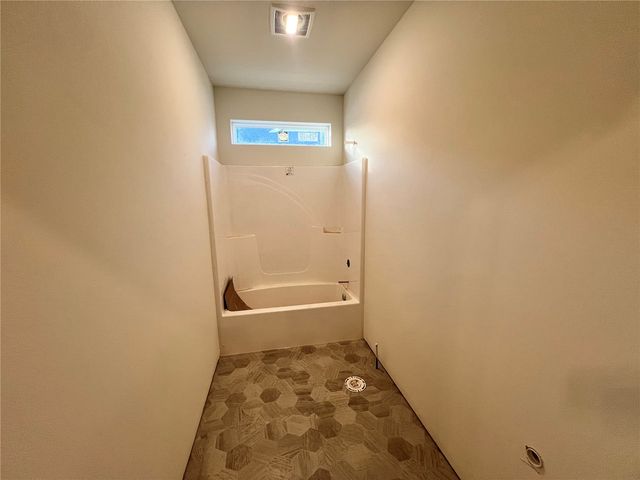 7226 Country Ridge Drive NW, Cedar Rapids, IA 52405