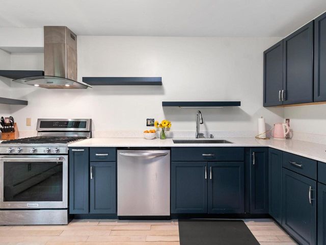 N15 Stonehedge Drive, South Burlington, VT 05403